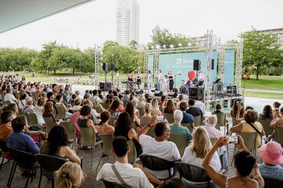 La música vuelve a la Ciutat de les Arts i les Ciències con 'Un lago de conciertos' de ...